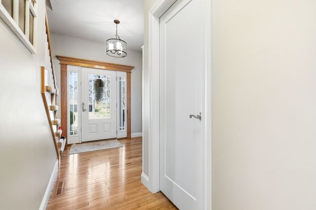 206 59th Court, West Des Moines, IA 50266