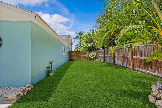 11895 96TH PLACE, Seminole, FL 33772
