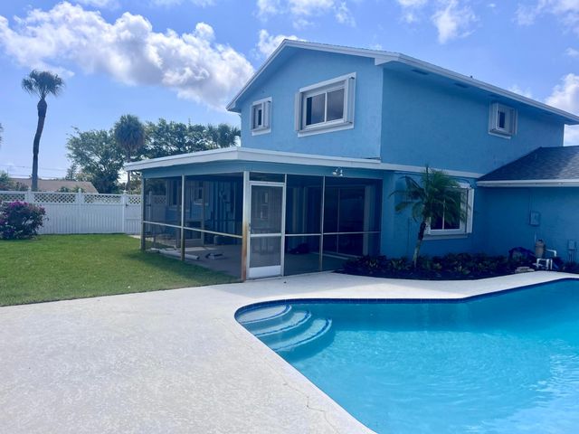 3905 Flag Drive, Palm Beach Gardens, FL 33410