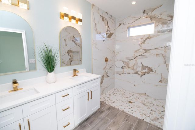 310 GIBSON AVENUE, Lake Wales, FL 33853