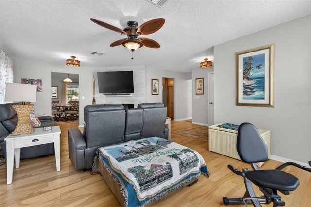 5118 ROYAL OAK DRIVE, Fruitland Park, FL 34731