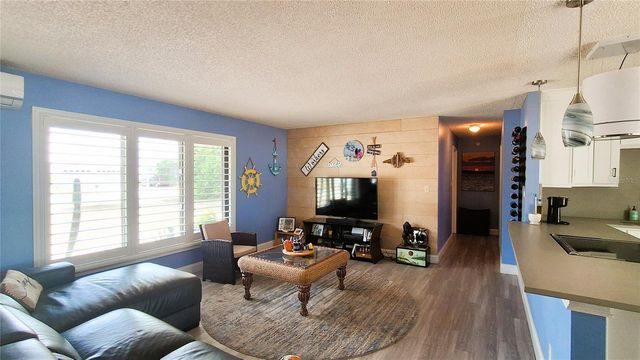 40 SE CHINICA DRIVE, Summerfield, FL 34491
