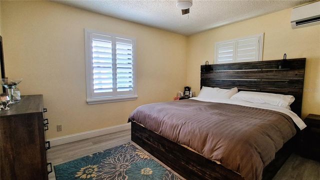 40 SE CHINICA DRIVE, Summerfield, FL 34491
