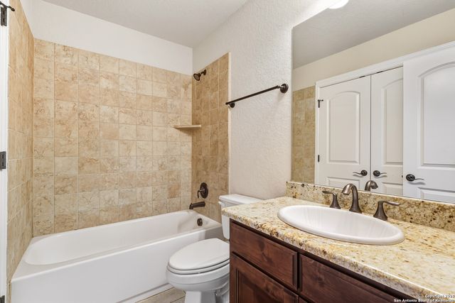 8223 Winecup Hill, San Antonio, TX 78256