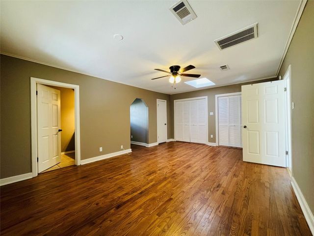 5000 Barbara Road, River Oaks, TX 76114