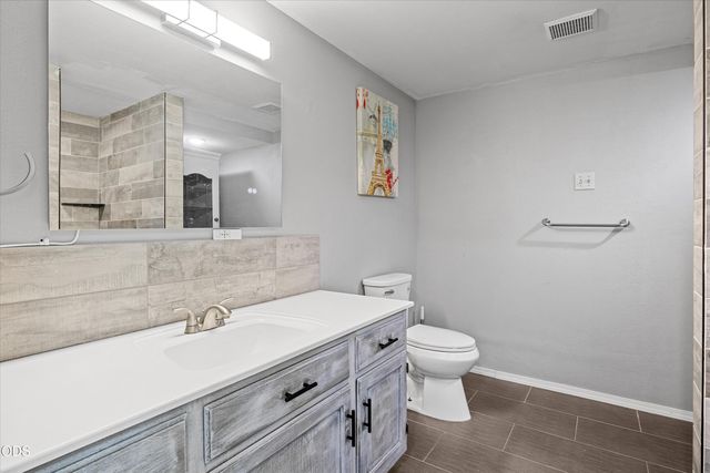 287 Surrey Drive, Grants Pass, OR 97526