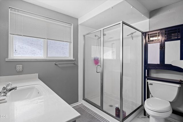 287 Surrey Drive, Grants Pass, OR 97526