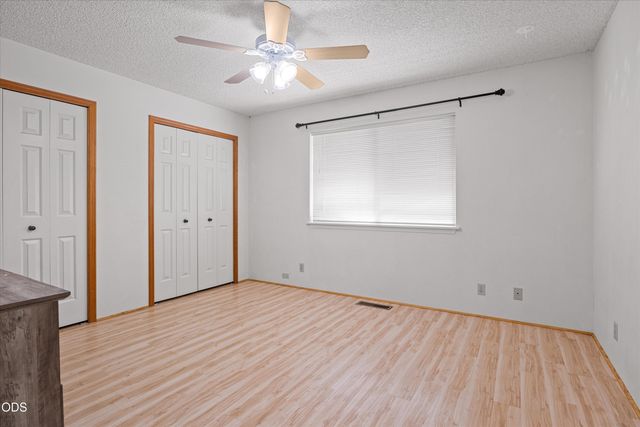 287 Surrey Drive, Grants Pass, OR 97526