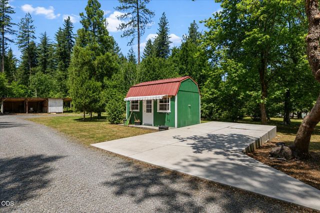 287 Surrey Drive, Grants Pass, OR 97526