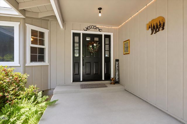 287 Surrey Drive, Grants Pass, OR 97526