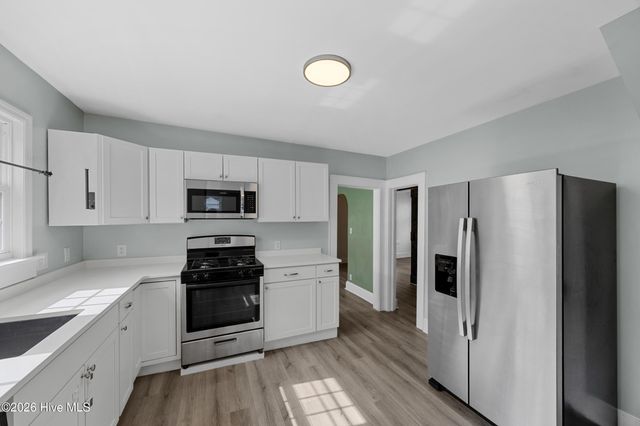2105 Barnett Avenue, Wilmington, NC 28403