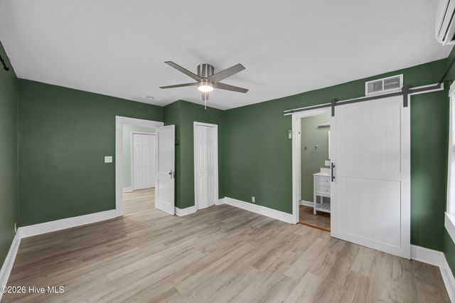 2105 Barnett Avenue, Wilmington, NC 28403