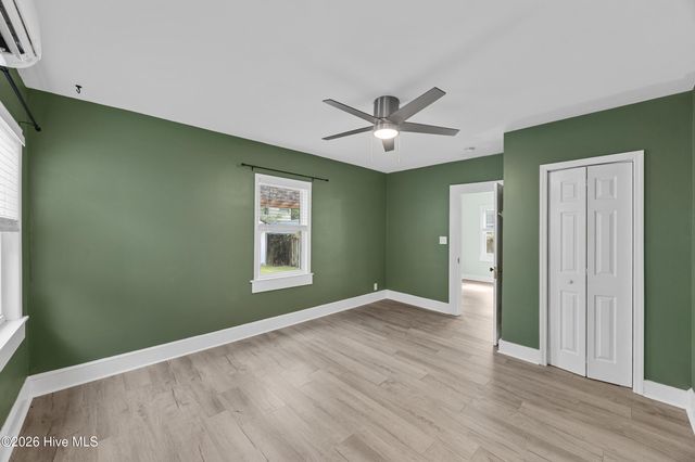 2105 Barnett Avenue, Wilmington, NC 28403