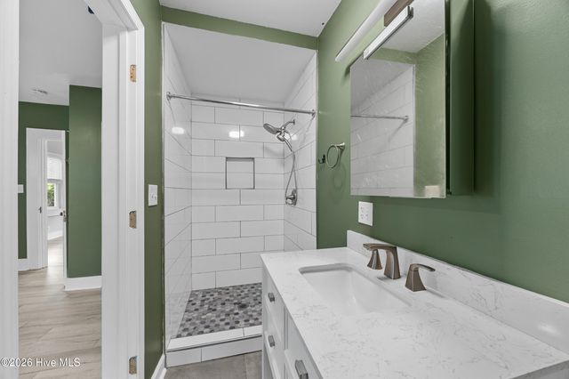 2105 Barnett Avenue, Wilmington, NC 28403