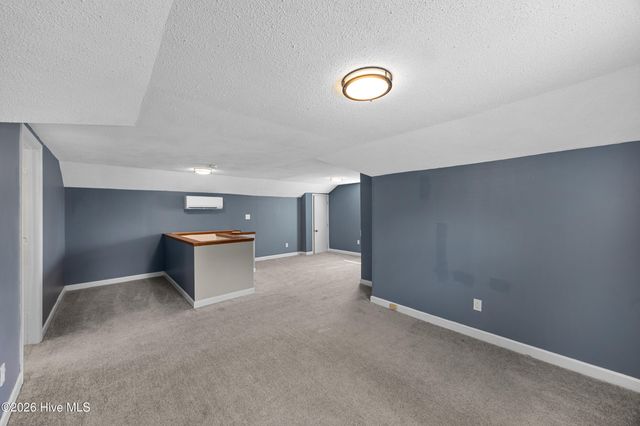 2105 Barnett Avenue, Wilmington, NC 28403