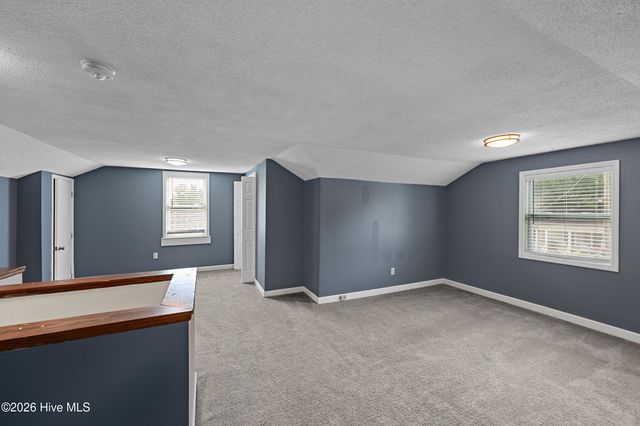 2105 Barnett Avenue, Wilmington, NC 28403