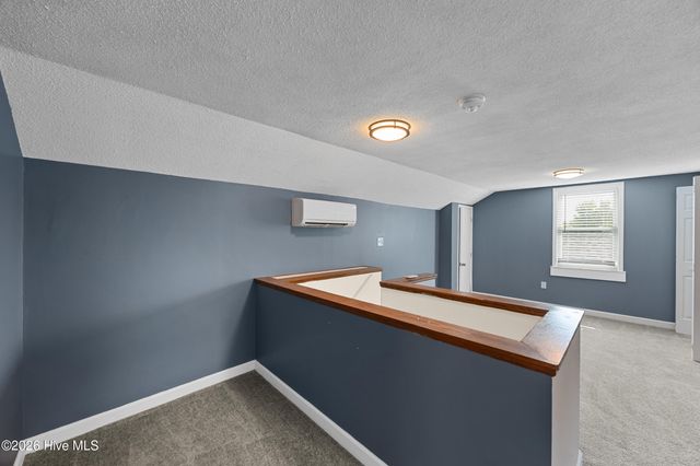 2105 Barnett Avenue, Wilmington, NC 28403