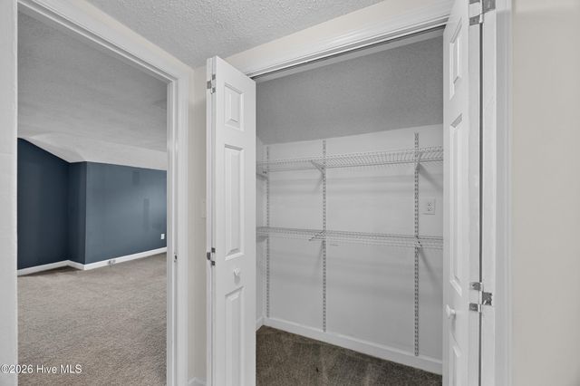 2105 Barnett Avenue, Wilmington, NC 28403