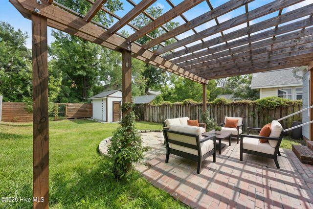 2105 Barnett Avenue, Wilmington, NC 28403