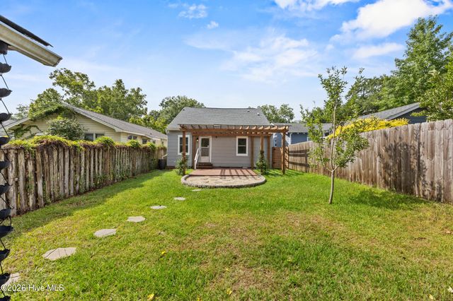 2105 Barnett Avenue, Wilmington, NC 28403