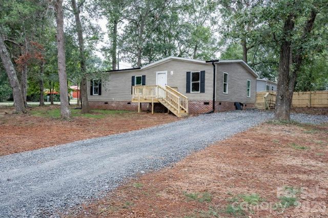 536 Lincoln View Road, Lincolnton, NC 28092