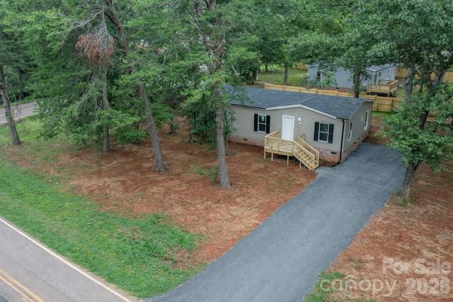 536 Lincoln View Road, Lincolnton, NC 28092