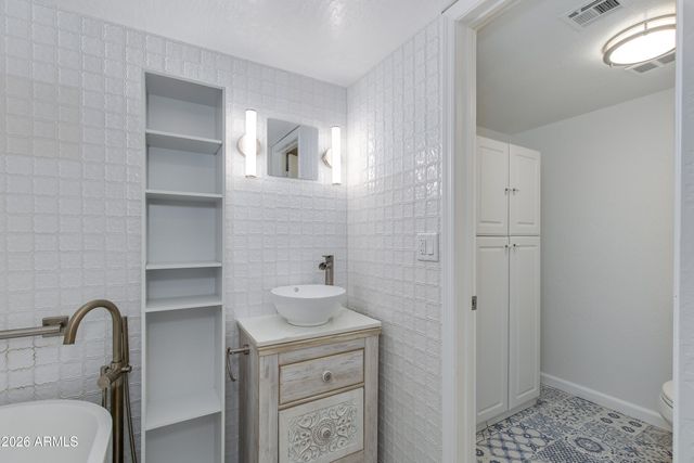 3031 N CIVIC CENTER Plaza 218, Scottsdale, AZ 85251