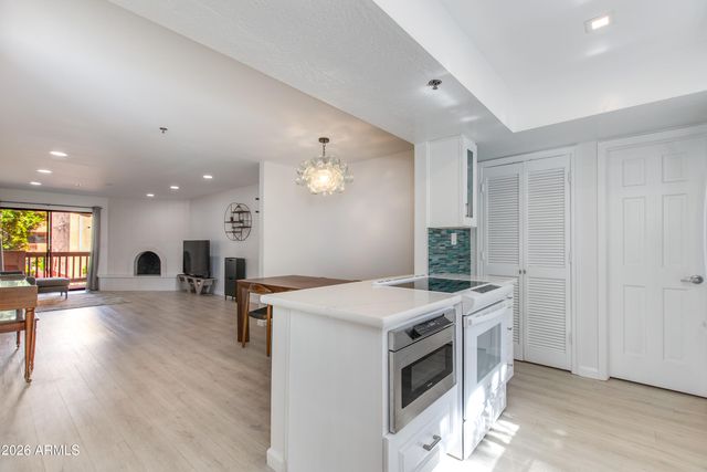 3031 N CIVIC CENTER Plaza 218, Scottsdale, AZ 85251