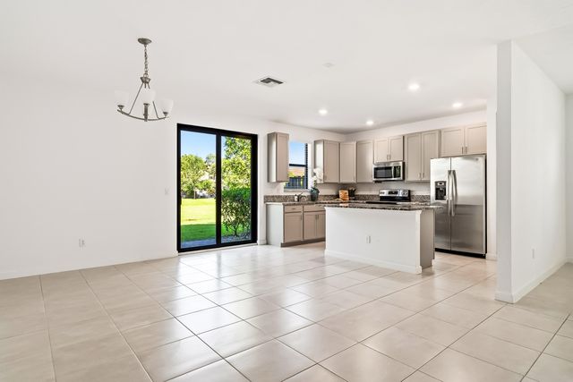 5323 SANTA MARIA Avenue, Boynton Beach, FL 33436