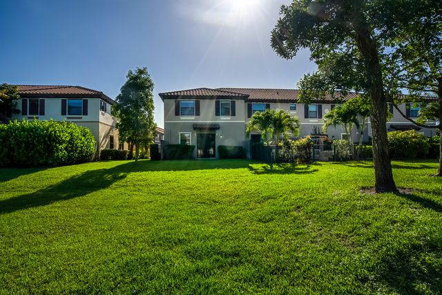 5323 SANTA MARIA Avenue, Boynton Beach, FL 33436