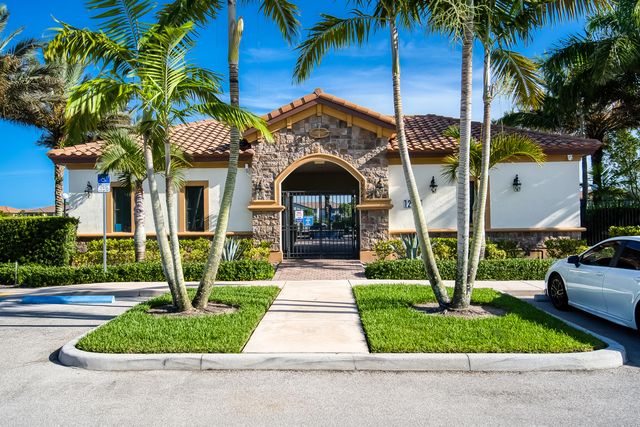 5323 SANTA MARIA Avenue, Boynton Beach, FL 33436