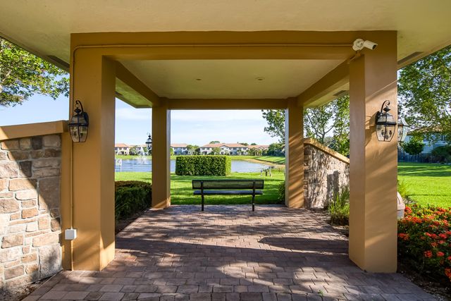 5323 SANTA MARIA Avenue, Boynton Beach, FL 33436