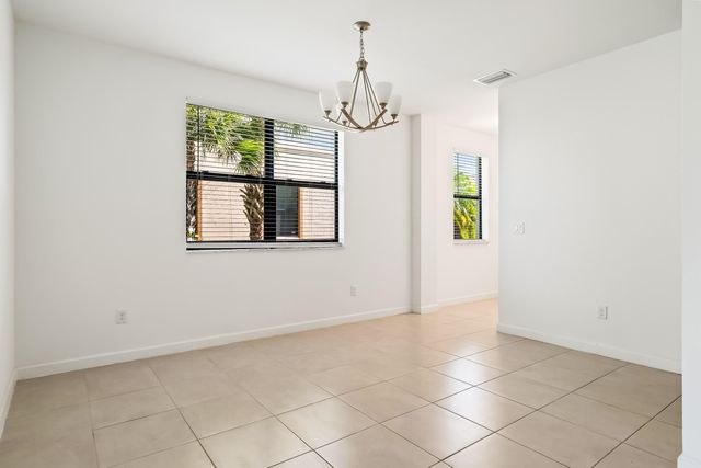5323 SANTA MARIA Avenue, Boynton Beach, FL 33436