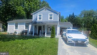3913 OAK HILL DR, Annandale, VA 22003