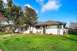 905 Ivy Avenue, Deer Park, TX 77536