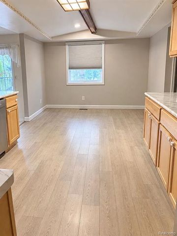 3117 Palm Aire Drive, Rochester Hills, MI 48309