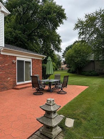 3117 Palm Aire Drive, Rochester Hills, MI 48309