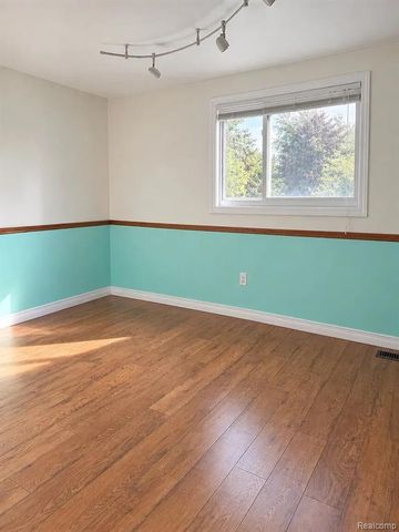 3117 Palm Aire Drive, Rochester Hills, MI 48309