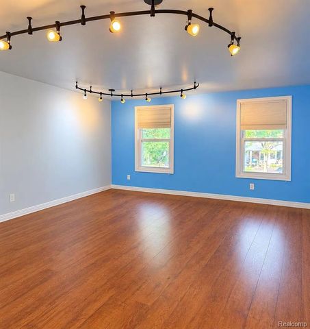3117 Palm Aire Drive, Rochester Hills, MI 48309