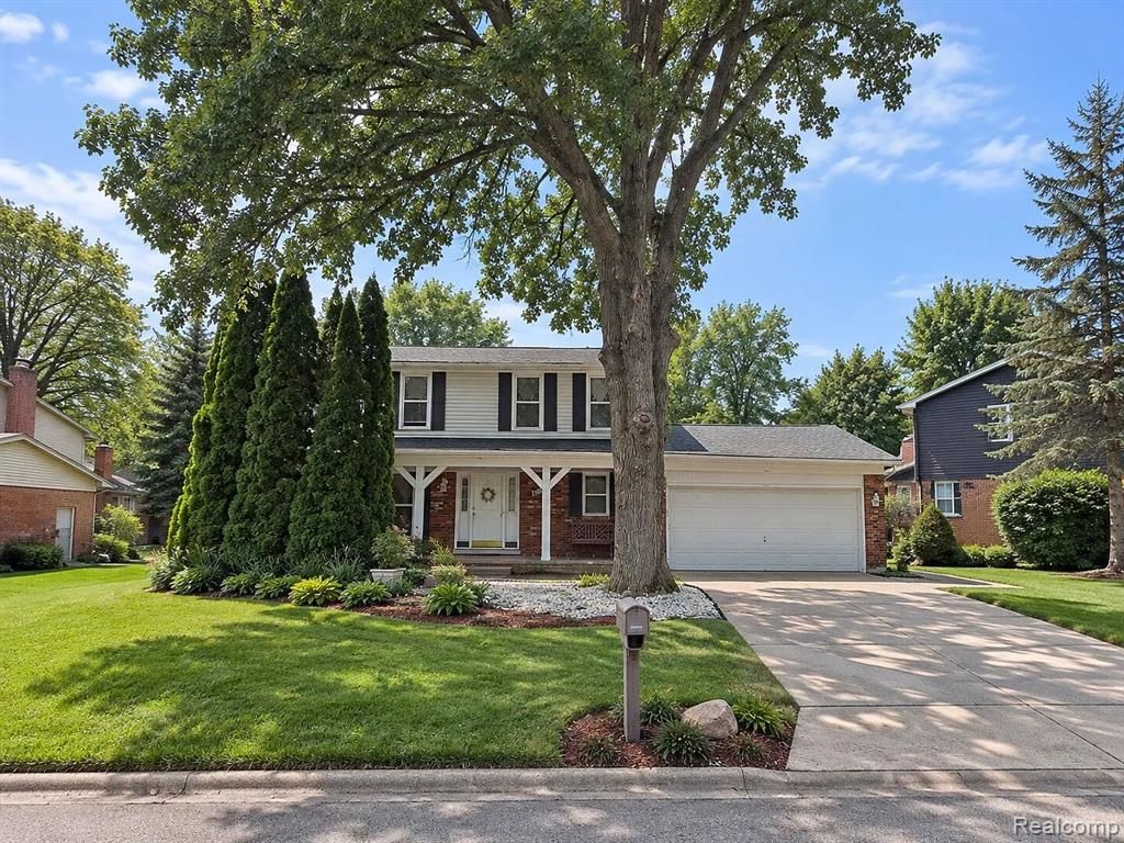 3117 Palm Aire Drive, Rochester Hills, MI 48309