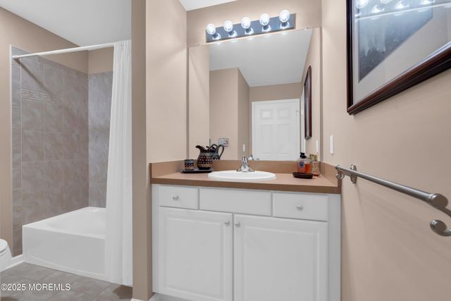 77 Windward Drive, Manahawkin, NJ 08050