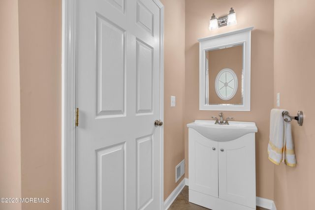 77 Windward Drive, Manahawkin, NJ 08050