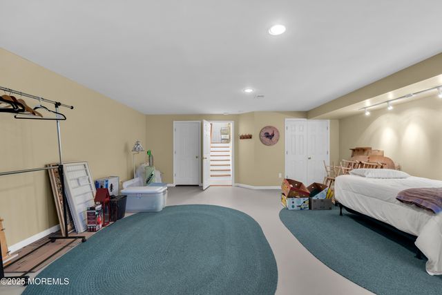 77 Windward Drive, Manahawkin, NJ 08050