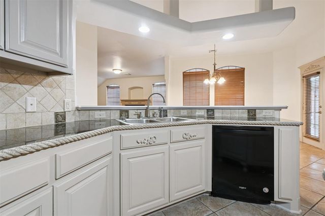 8828 NW 121st Street, Oklahoma City, OK 73162