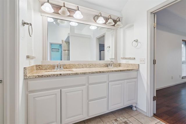 8828 NW 121st Street, Oklahoma City, OK 73162