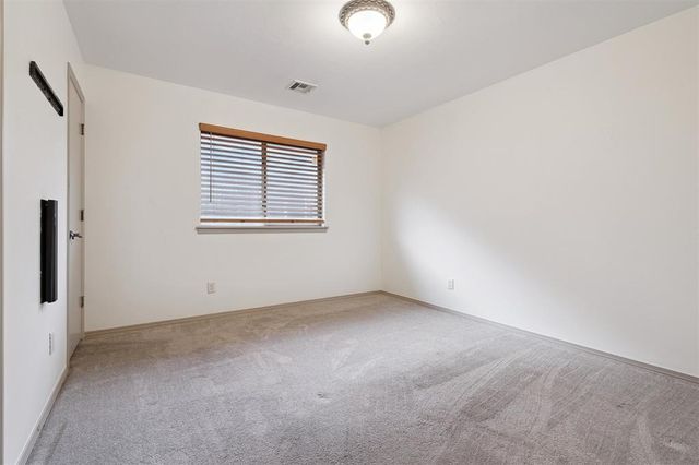 8828 NW 121st Street, Oklahoma City, OK 73162