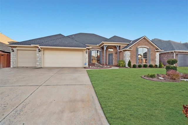 8828 NW 121st Street, Oklahoma City, OK 73162