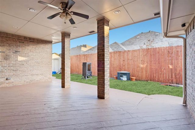 8828 NW 121st Street, Oklahoma City, OK 73162