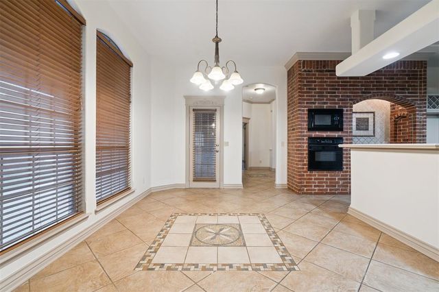 8828 NW 121st Street, Oklahoma City, OK 73162