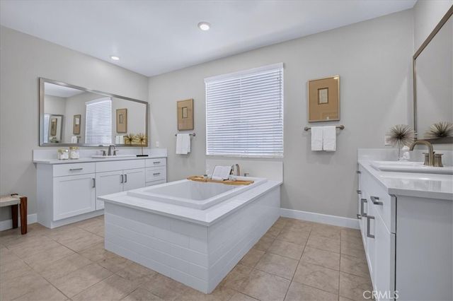 170 Chorus, Irvine, CA 92618